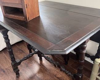 $150 Antique gate leg table; approx. 29.5" x 48" x 42" (with legs extended)