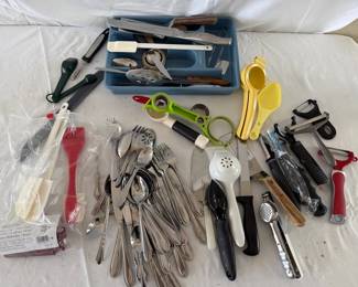 HUGE Lot Of Kitchen Utensils And Flatware Some Pampered Chef