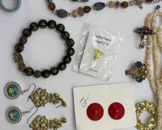 Mixed Lot Of Jewelry In Various Colors JEWELRY CASE INCLUDED