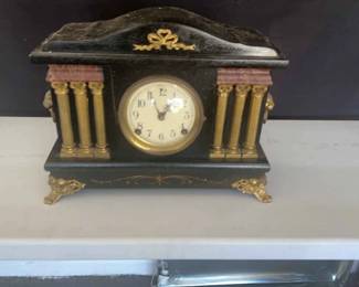 Mantle clock