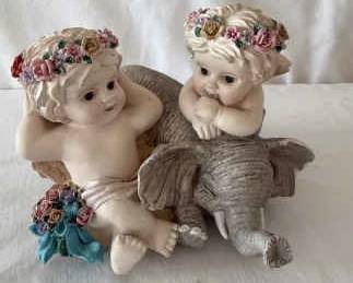 Cherub Music Box With Elephant Tune Plays Talk To The Animals