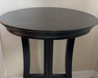 Black Small Cricle Bedside Table