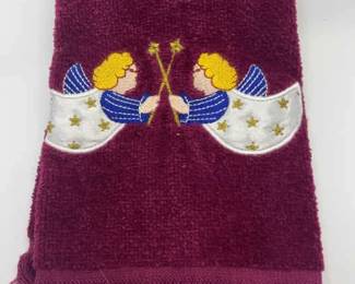Vintage Christmas 15 Pieces Of Christmas Hand towels and table runner, placemats.
