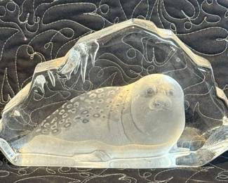 MATS JONASSON Crystal Seal Figurine