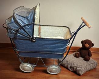 1920s TravLEez Baby Carriage