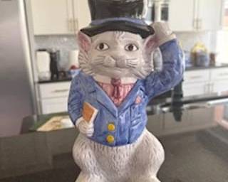 motahedah cat in the hat