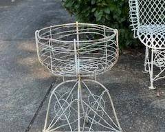 wire plant stand