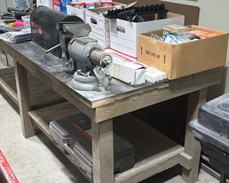 Bench Vise