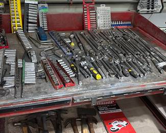 Sockets and Socket Wrenches