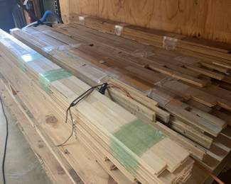 White & Red Oak Mixed Grades Mixed Mills
