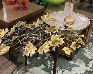 10Brutalist Flower