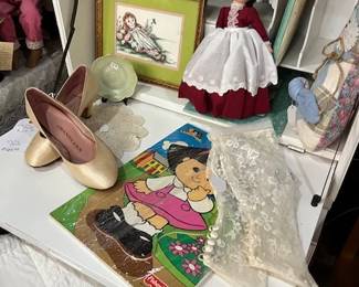 37. Wedding gauntlets and 1950 Satin Shoes