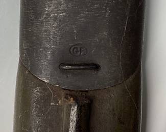 2 WW1 BAYONETS 1917 WINCHESTER, 1907 WILKINSON, 2 WW1 BAYONETS, RARE 1917 U.S ISSUE WINCHESTER. U.S 1917 WITH FIRST TYPE-FIRST VARIATION SCABBARD. BRITISH 1907 WILKINSON