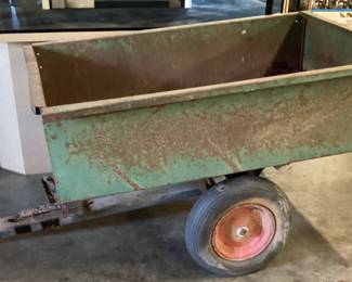 LAWN GARDEN TRAILER No shipping Pickup only