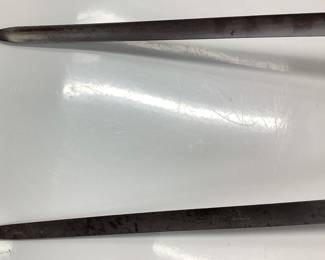 2 SPRINGFIELD .45-70 TRAPDOOR BAYONETS W/SCABBARD 2 1873 SPRINGFIELD .45-70 TRAPDOOR BAYONETS W/ ONE SCABBARD THESE WERE COMMON DURING AMERICAN INDIAN WARS AND WAS STANDARD ISSUE POST CIVIL WAR BY US ARMY