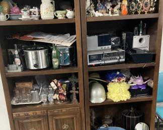 CHOICE SHELF LOT, ASSORTED COLLECTIBLES, ELECTRONICS, GLASSWARE