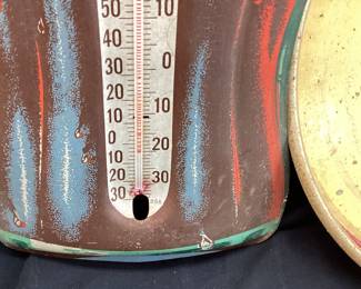 VTG COKE, R&H BEER, GIBBONS BEER MEMORABILIA COKE COLA THERMOMETER (DAMAGED CAPILLARY TUBE), COKE, GIBBONS AND R&H ROUND TRAYS