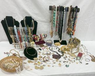 Costume Jewelry Mix