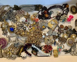 Lots of costume & sterling jewelry