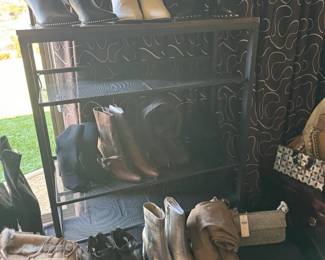 Lots of Women's Shoes!