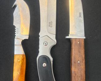 Fixed blade knives