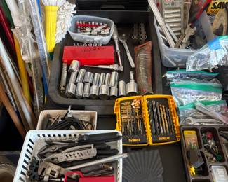 Drill bits & socket sets