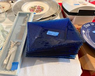 12 blue glass plates