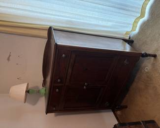Antique Bedroom Set – Solid Wood

Complete matching set includes bed frame (headboard, footboard, rails), large dresser with mirror, tall chest/cabinet, and nightstands. Solid wood with original hardware, well-kept with light wear. Classic design and plenty of storage.