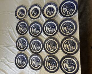 Blue Willow China Set (Mixed Lot)

Classic Blue Willow china set, including teapot, lidded tureens, serving bowls, gravy boat, teacups, saucers, and multiple plates. Condition appears good with some age wear typical of vintage sets. Great for collectors or for display.