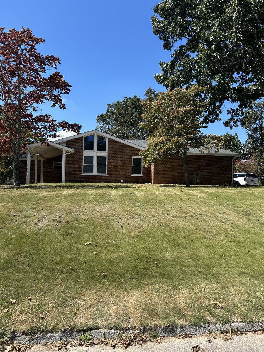 Mid Century Single Level Home For Sale