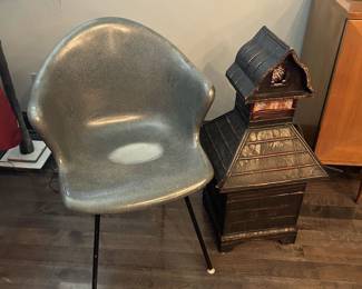 Mid Century Fiberglass Shell Chair