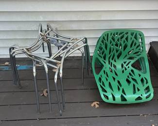 Outdoor Chairs - Need to be Assembled 