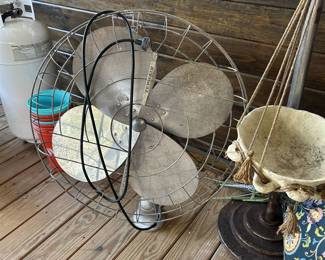 Large Hunter Electric Fan