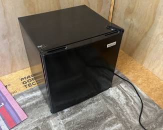 Small Refrigerator 