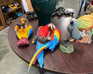 Parrot Figurines/Wall Decor