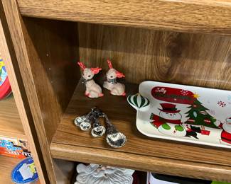 Ceramic Reindeer Figurines - Ganz Santa Measuring Spoons