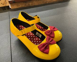 Disney Minnie Mouse Shoes Child Size 10