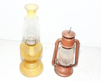  2X Lanterns Red Railway Type and Yellow Desk Type