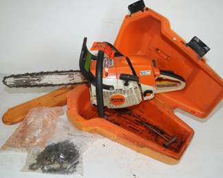 Stihl MS270 Chainsaw & extra chain