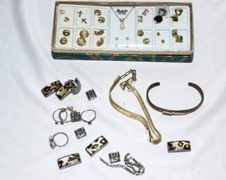 Assorted Gold/Silver Toned Jewelry