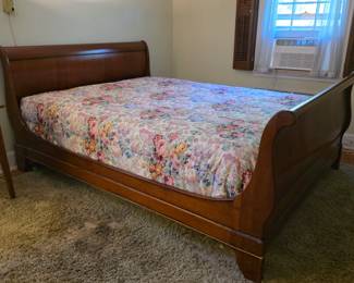 Fine quality Queen sleigh Bed