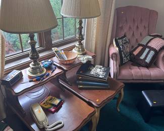 Vintage end tables, lamps, upholstered chairs. 