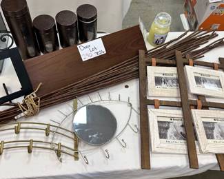 Decor Lot 