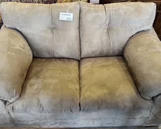 Loveseat 