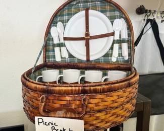 Picnic Basket 
