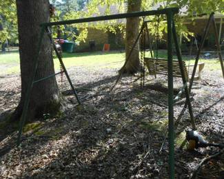 Yard Swing Stand