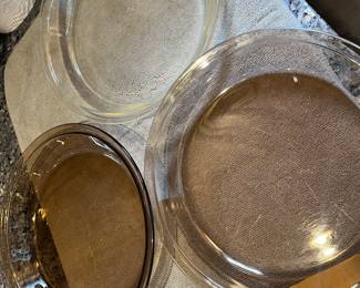 Pyrex pie pans