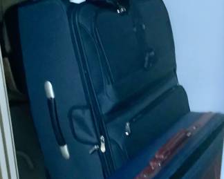 Set of suitcases.