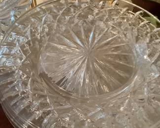 8 designed glass dinner plates.