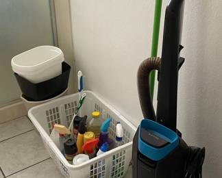 NFF139 - Bissell Vacuum Cleaner & Other Cleaning Products 